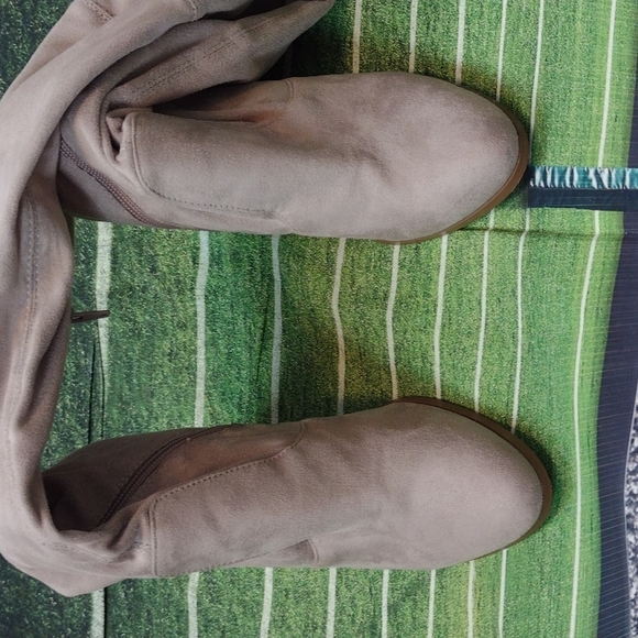 ASOS cream soft velour block heel over the knee boots size 5 - Picture 2 of 9